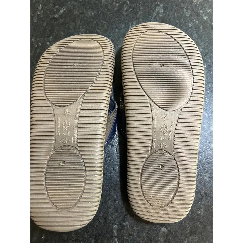 O'Rageous Navy Tan Thong Flip Flop Sandals Womens Size 7 Grendene Made in Brazil